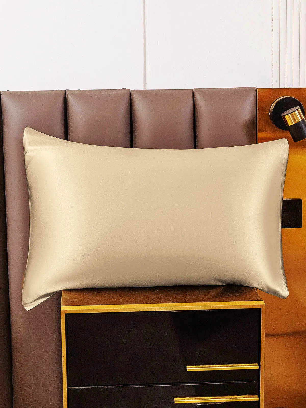 100% Mulberry Silk Pudebetrk med Kuvertlukning