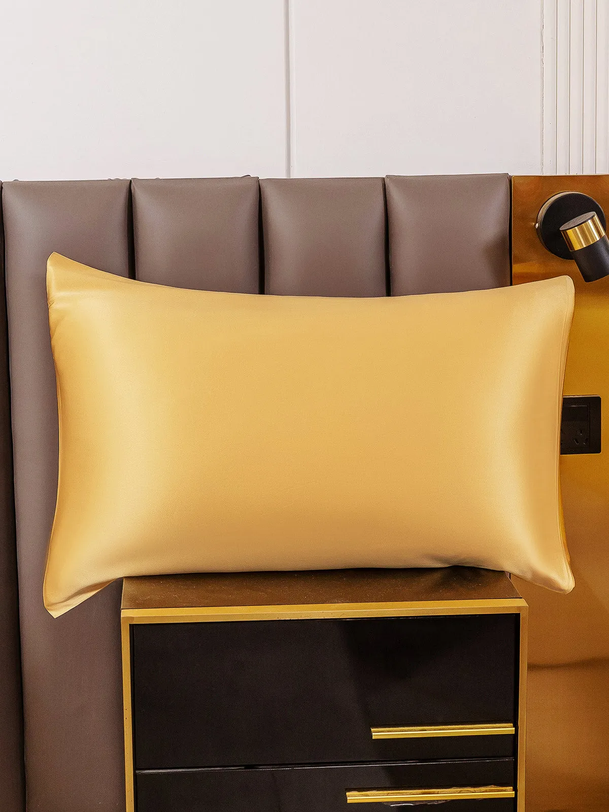 100% Mulberry Silk Pudebetrk med Kuvertlukning