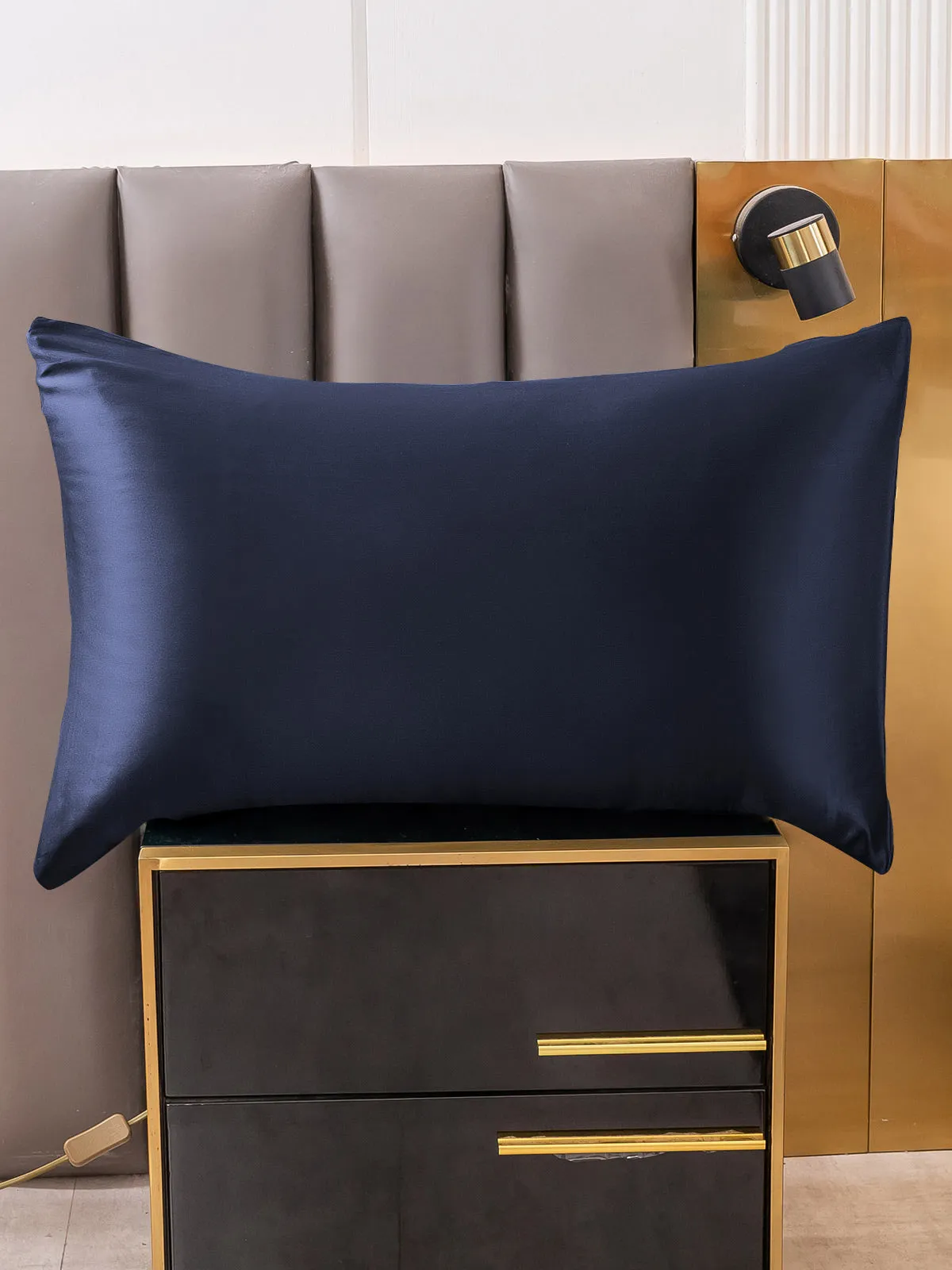 100% Mulberry Silk Pudebetrk med Kuvertlukning