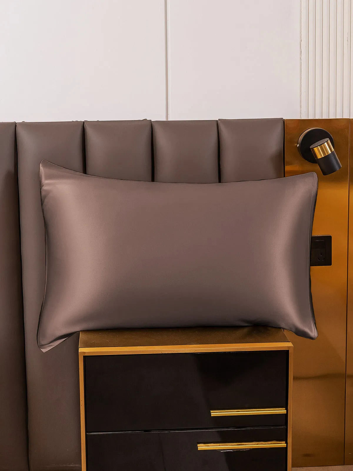 100% Mulberry Silk Pudebetrk med Kuvertlukning