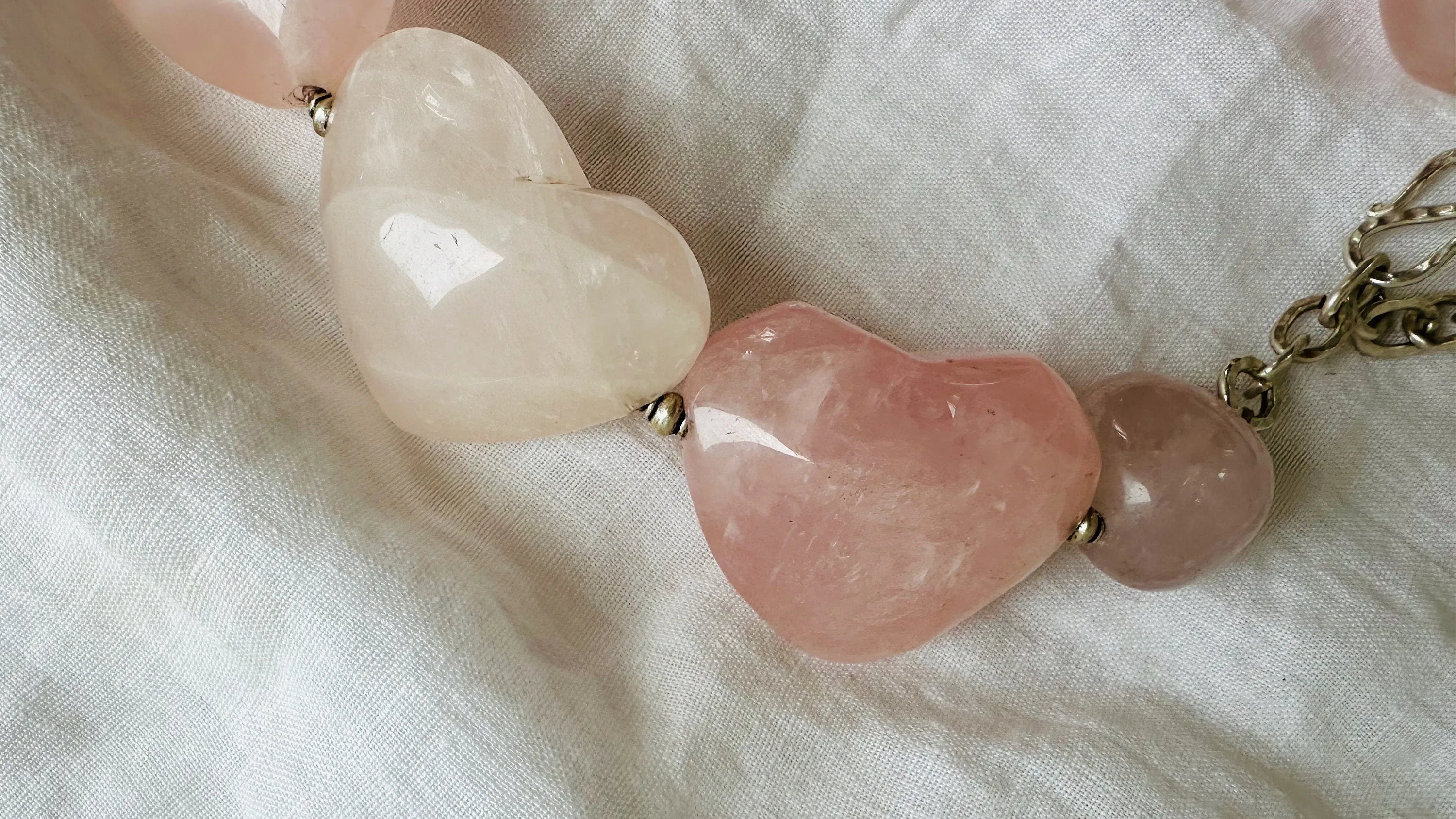 Rose Quartz Heart Necklace. Sterling Silver. 2474