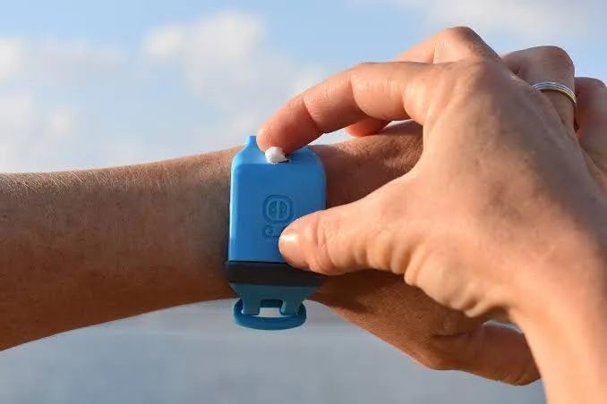 Sunzee Sunblock Silicone Wristband
